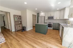 1818 Foxcroft Ln, Pittsburgh, PA 15101 - Photo 11