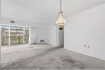 2160 Greentree Road #705W, Scott Township, PA 15220 - Photo 9