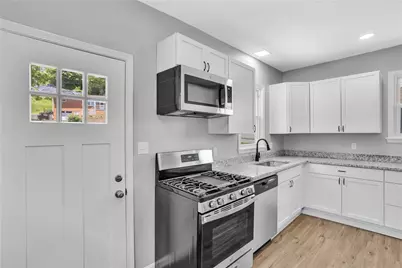 3521 W 3rd Ave, West Mayfield, PA 15010 - Photo 15