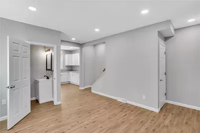 3521 W 3rd Ave, West Mayfield, PA 15010 - Photo 9