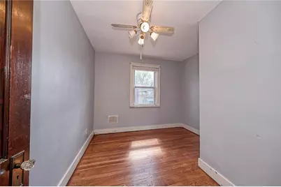 121 W Stanton Ct, Pittsburgh, PA 15201 - Photo 17