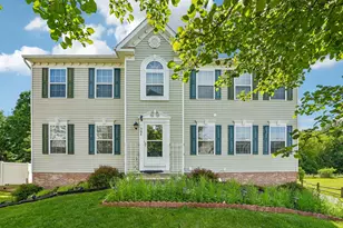 304 Maplewood Ln, Imperial, PA 15126 - Photo 1