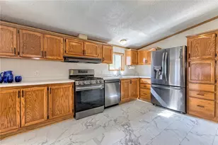 107 Indigo Rd, Mount Pleasant Township, PA 15666 - Photo 3