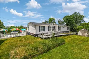 107 Indigo Rd, Mount Pleasant Township, PA 15666 - Photo 9