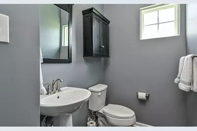 610 Broadmore Lane, Pine Township, PA 15090 - Photo 11