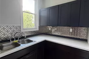 1214 Goe Ave, Pittsburgh, PA 15212 - Photo 17