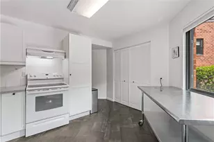 5545 Forbes Ave, Pittsburgh, PA 15217 - Photo 21
