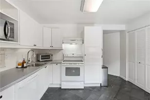 5545 Forbes Ave, Pittsburgh, PA 15217 - Photo 17