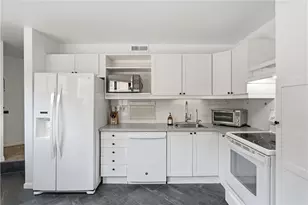 5545 Forbes Ave, Pittsburgh, PA 15217 - Photo 15