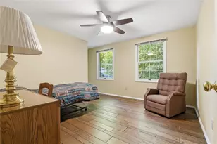 864 Eisenhower Dr, Pittsburgh, PA 15228 - Photo 33