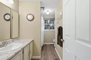 864 Eisenhower Dr, Pittsburgh, PA 15228 - Photo 37