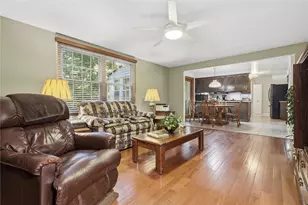 864 Eisenhower Dr, Pittsburgh, PA 15228 - Photo 17