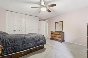864 Eisenhower Dr, Pittsburgh, PA 15228 - Photo 35
