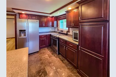 111 Jefferson Dr, Clairton, PA 15025 - Photo 11