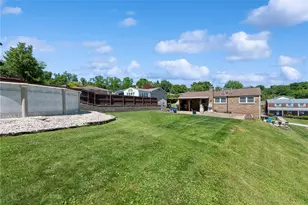 1678 Diane Merle Dr, North Huntingdon, PA 15642 - Photo 37