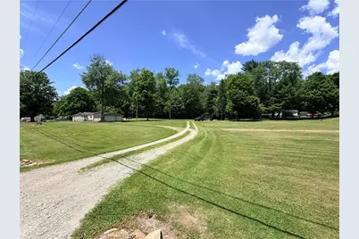 116 E Millsboro Rd, Luzerne Township, PA 15433 - Photo 3