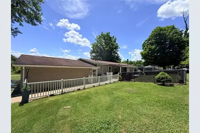 116 E Millsboro Rd, Luzerne Township, PA 15433 - Photo 9