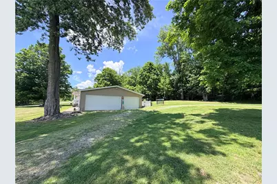 116 E Millsboro Rd, Luzerne Township, PA 15433 - Photo 11