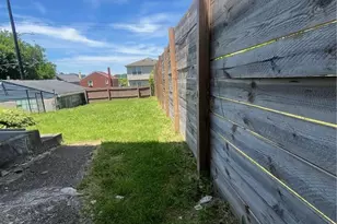 223 E 14th Ave, Homestead, PA 15120 - Photo 3