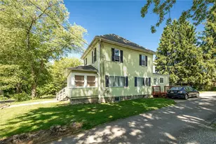 407 Hill St, Grove City Boro, PA 16127 - Photo 3