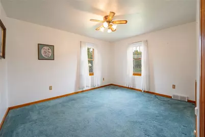 2937 Ligonier St, Derry Township, PA 15650 - Photo 9