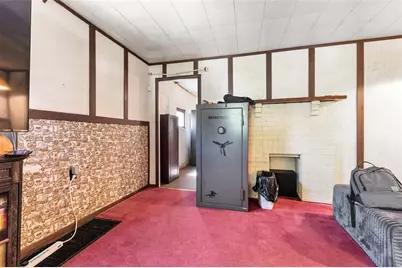 303 N 5th St, Youngwood, PA 15697 - Photo 7