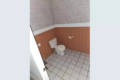 300 Longfellow St, Vandergrift, PA 15690 - Photo 37