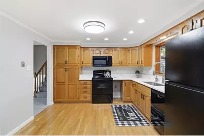 1336 Blue Jay Dr, Scott Township, PA 15243 - Photo 9