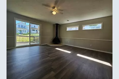 147 Lea St, Munhall, PA 15120 - Photo 7
