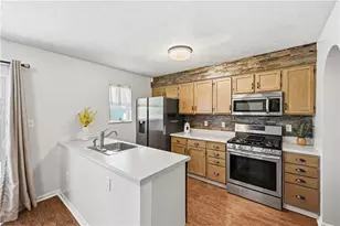 711 Es Farms Dr, Cranberry Township, PA 16066 - Photo 9