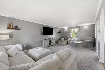 711 Es Farms Drive, Cranberry Township, PA 16066 - Photo 5