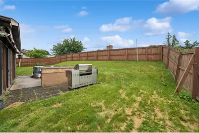 4044 Briarwood Dr, Hempfield Township, PA 15644 - Photo 37