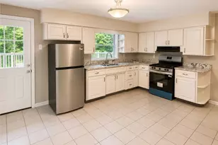 111 N Cascade St, New Castle, PA 16101 - Photo 3