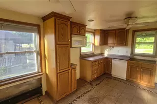 725 East Dr, Clairton, PA 15025 - Photo 7