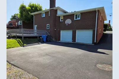 1398 Raven Dr, Scott Township, PA 15243 - Photo 3