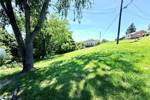 26 Lavonne Ave, North Charleroi, PA 15022 - Photo 31