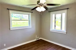 26 Lavonne Ave, North Charleroi, PA 15022 - Photo 7
