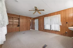 1515 Lee Ln, Grove City Boro, PA 16127 - Photo 9