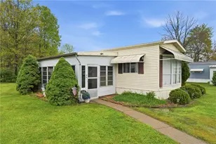 1515 Lee Ln, Grove City Boro, PA 16127 - Photo 1
