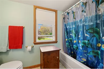 1239 Rebecca St, New Castle, PA 16101 - Photo 11