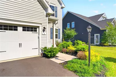 6 Dana Dr, Findlay Township, PA 15108 - Photo 3
