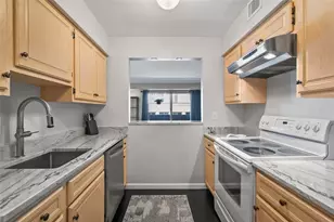 220 N Dithridge, Pittsburgh, PA 15213 - Photo 11