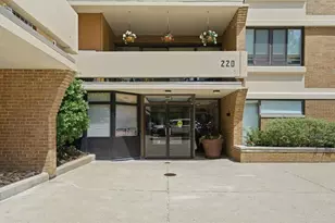 220 N Dithridge, Pittsburgh, PA 15213 - Photo 1
