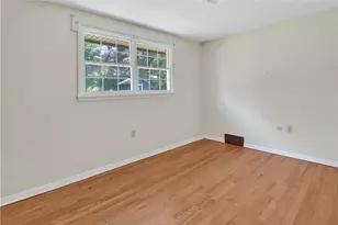 1155 Greenbriar Rd, Bethel Park, PA 15102 - Photo 5