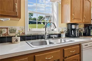 404 Blue Jay Ln, Washington Township, PA 15613 - Photo 5