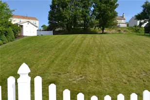 138 Valley View Dr, Rostraver, PA 15012 - Photo 21