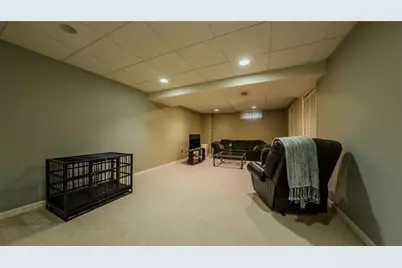 138 Valley View Dr, Rostraver, PA 15012 - Photo 17