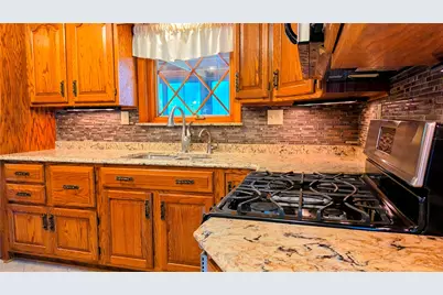 129 Crandon Circle, Brighton Township, PA 15009 - Photo 7