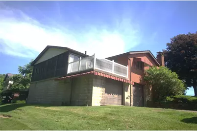 129 Crandon Circle, Brighton Township, PA 15009 - Photo 3