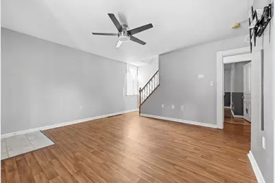 2517 Wiese St, Pittsburgh, PA 15210 - Photo 5